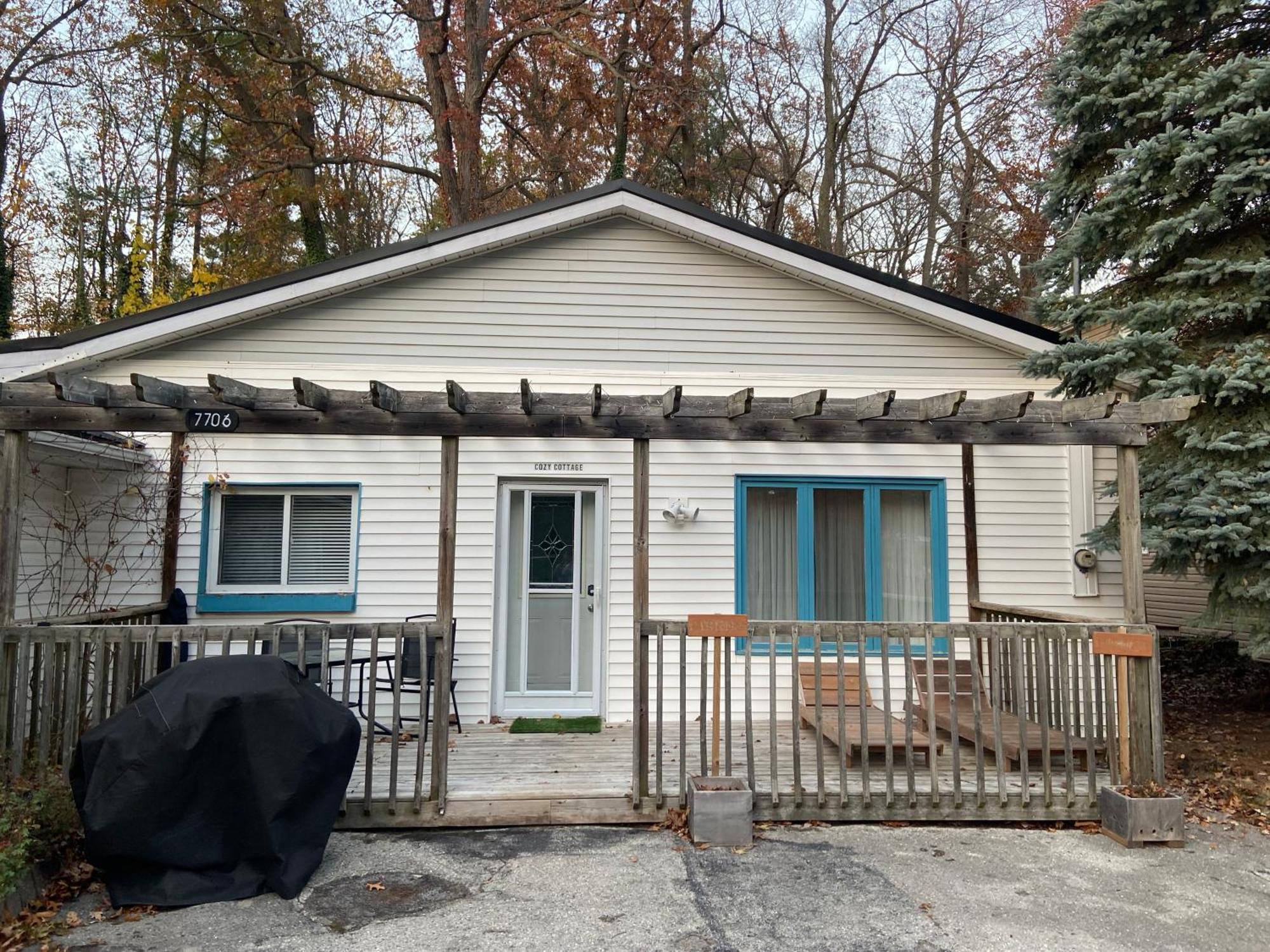 Cozy Cottage Retreat Lambton Shores Exterior foto
